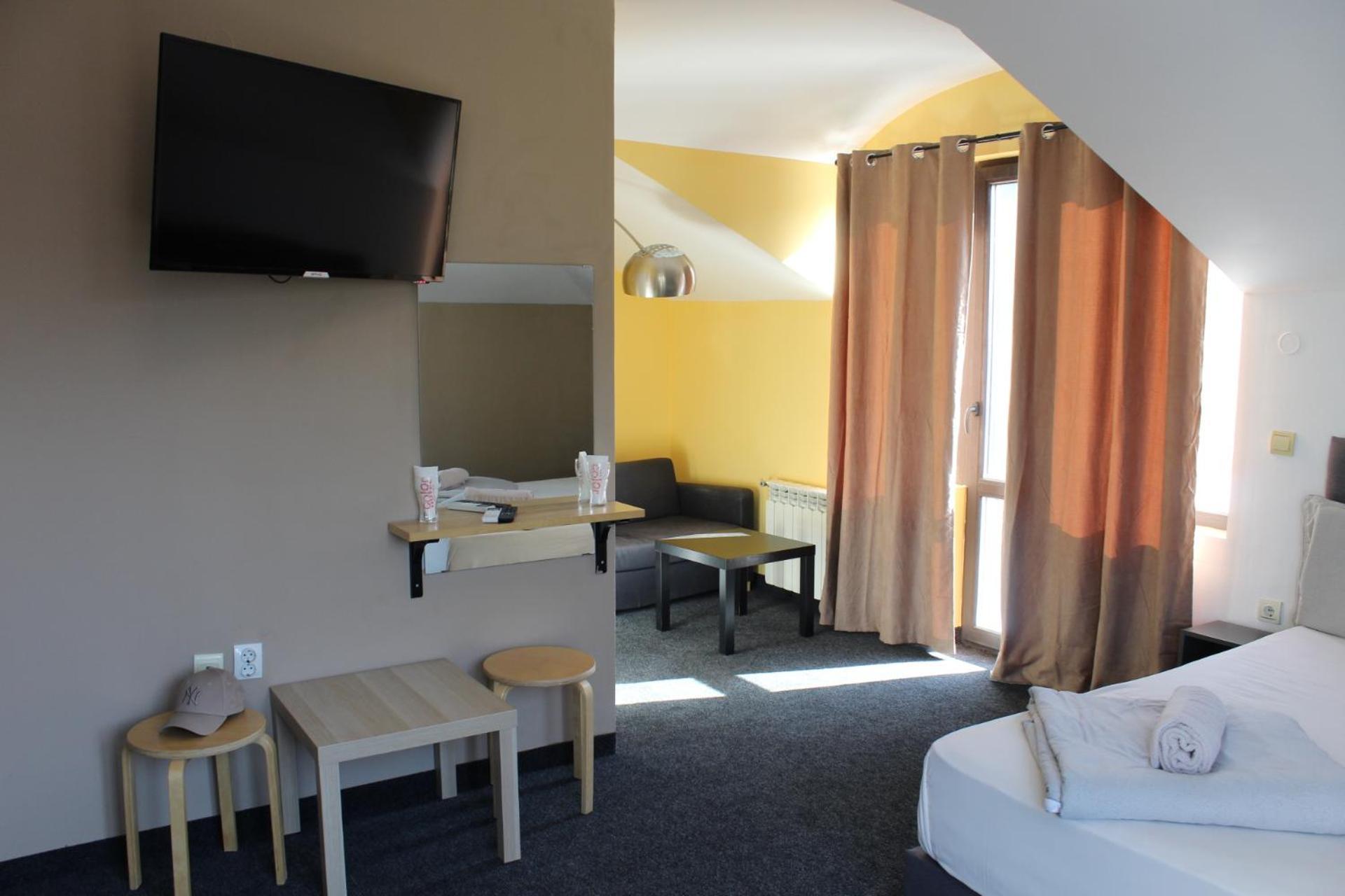 Hotel Color أسينوفغراد المظهر الخارجي الصورة