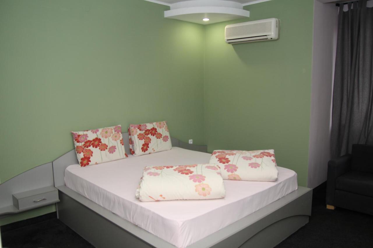 Hotel Color أسينوفغراد المظهر الخارجي الصورة